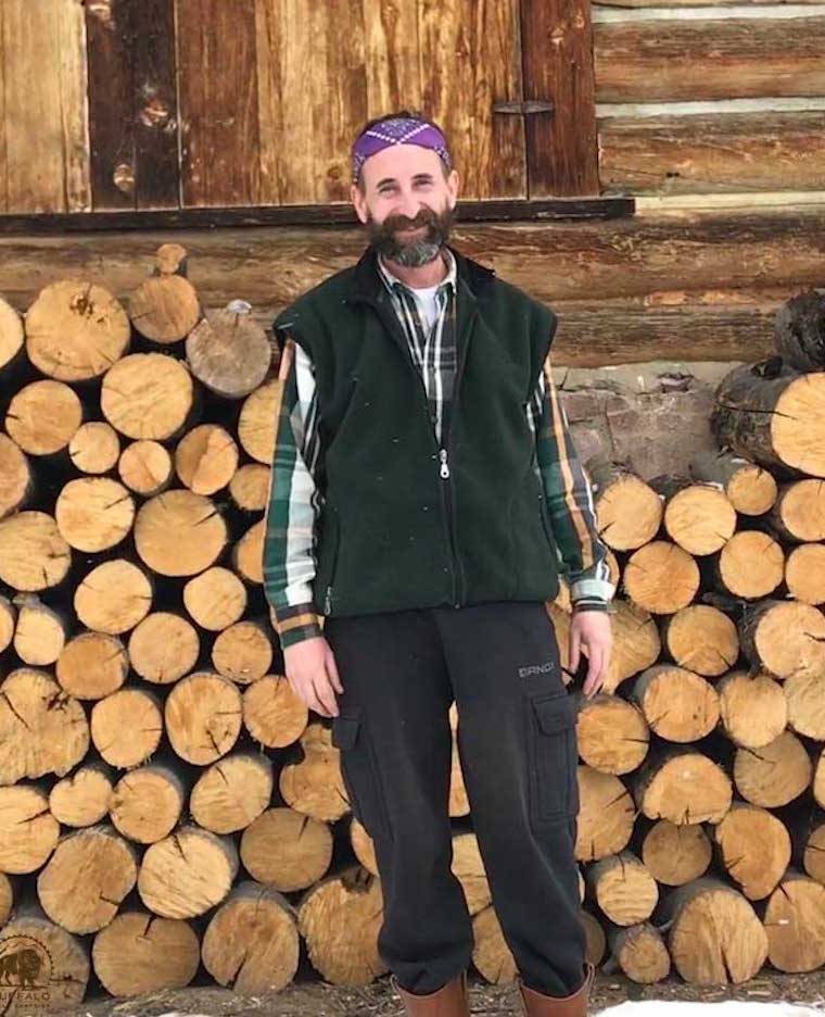 buffalo field campaign volunteer