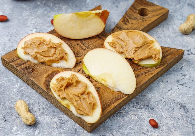 apples and peanutbutter