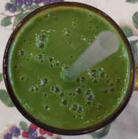 Pineapple Kale Green Smoothie