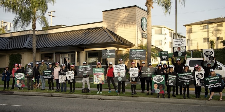 starbucks protestors