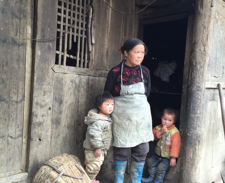 Chinese mom and kids
