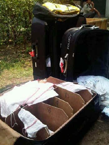 ar-smuggle