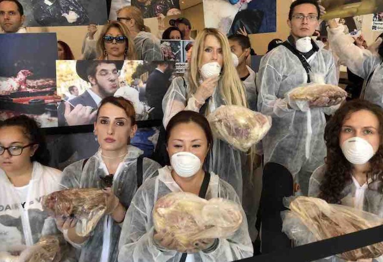 activists honor Chickens