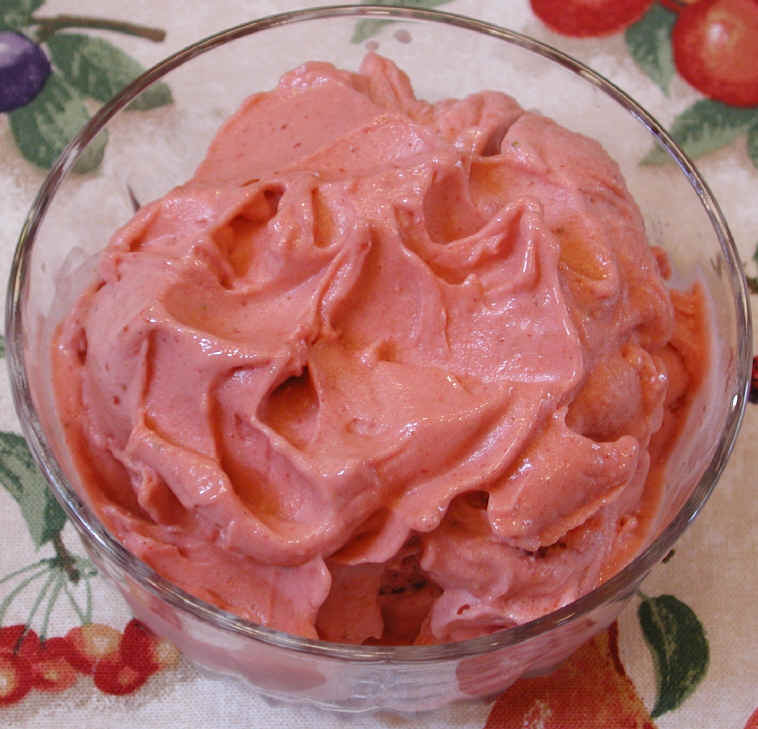 Banana Strawberry Cream