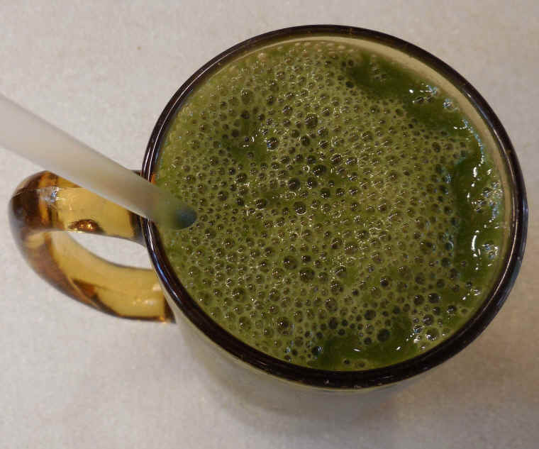 Green Smoothie with Watermelon, Kale, and Bananas