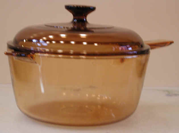 Covered Glass Cooking Pot